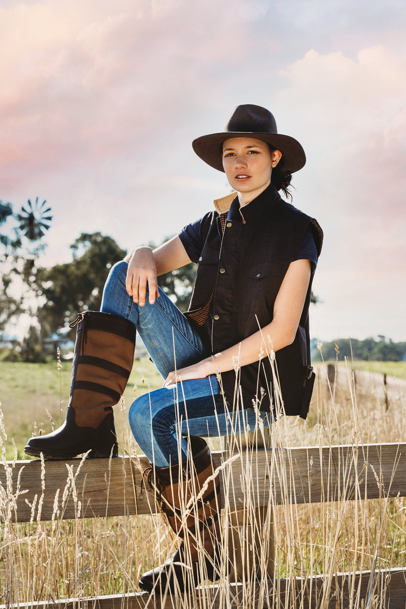 Nullarbor Oilskin Vest Adults - Fleece lined