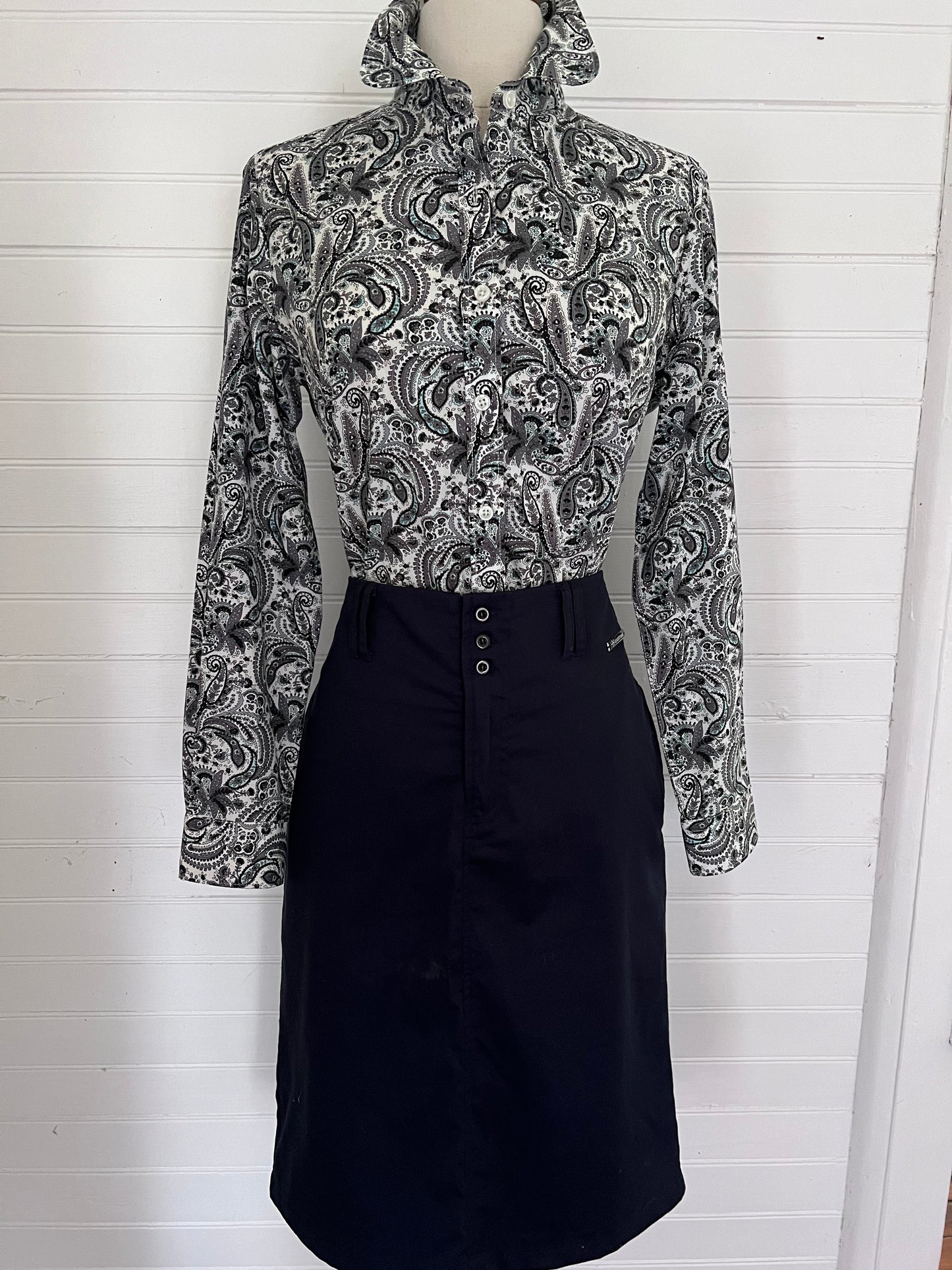Ladies Skirt